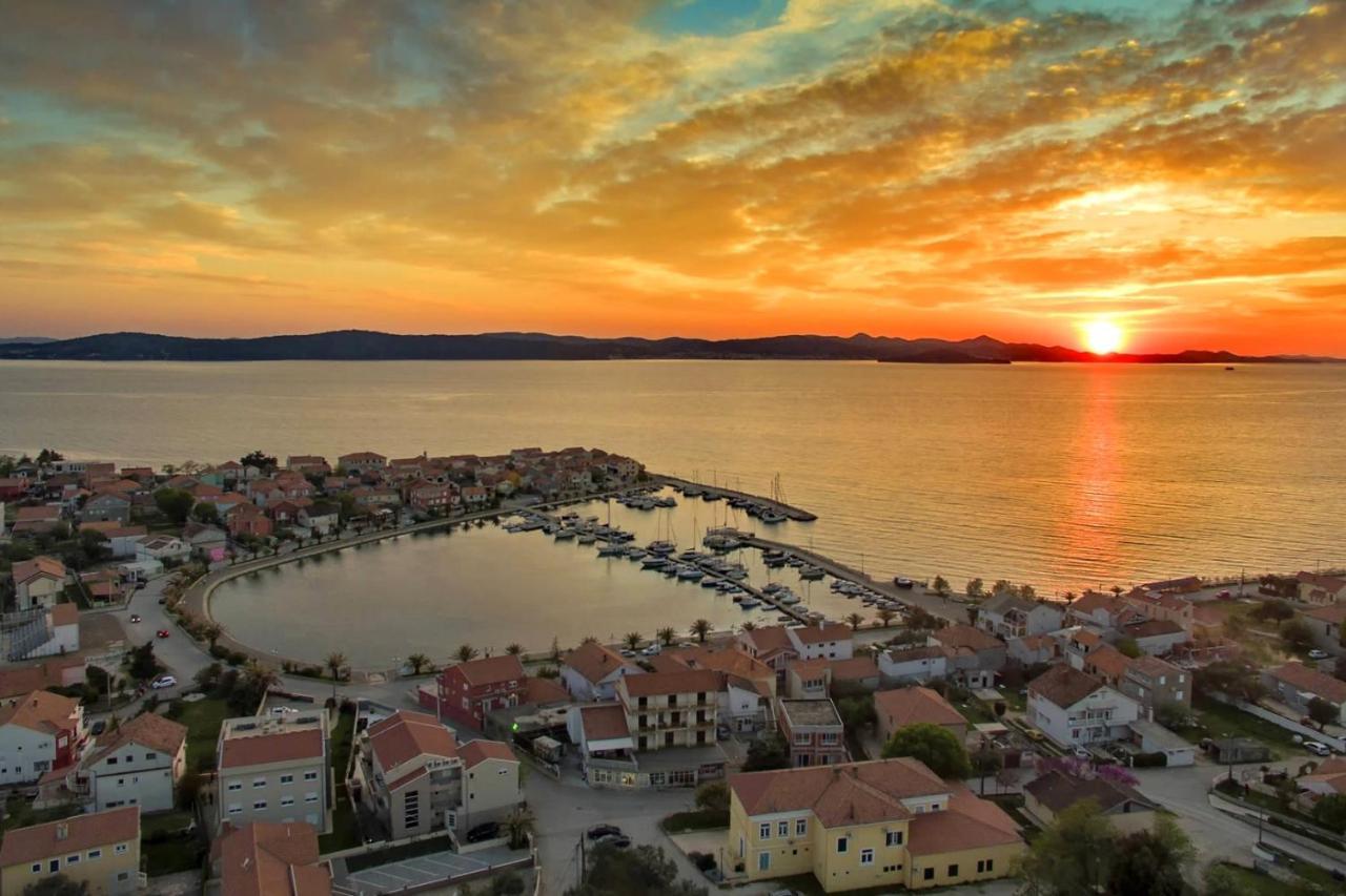Apartments With A Parking Space Bibinje, Zadar - 14436 Esterno foto